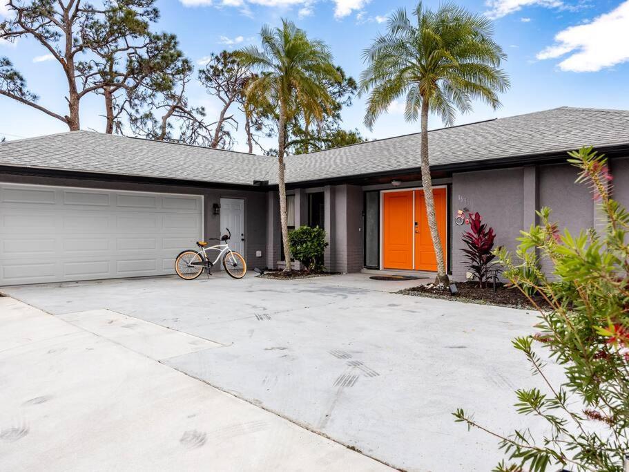 Englewood, Manasota Keys - 2 Bedroom Luxury Villa, Pool, Game Room, 6 Min To Beaches Next To Canal Englewood