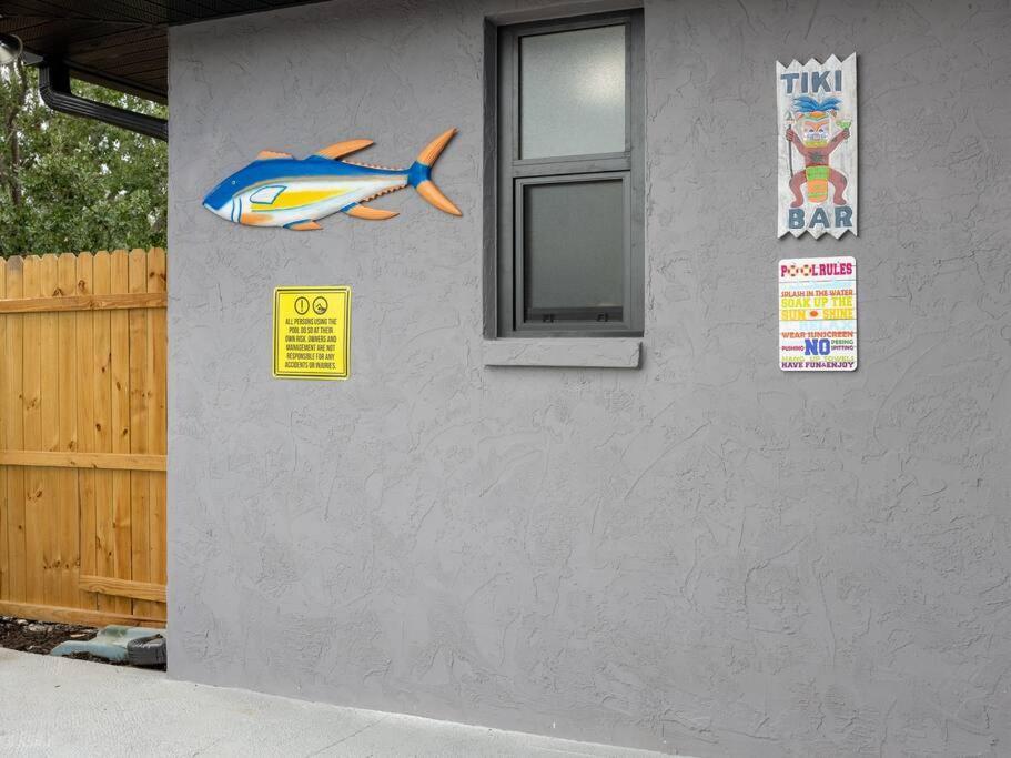Englewood, Manasota Keys - 2 Bedroom Luxury Villa, Pool, Game Room, 6 Min To Beaches Next To Canal Englewood