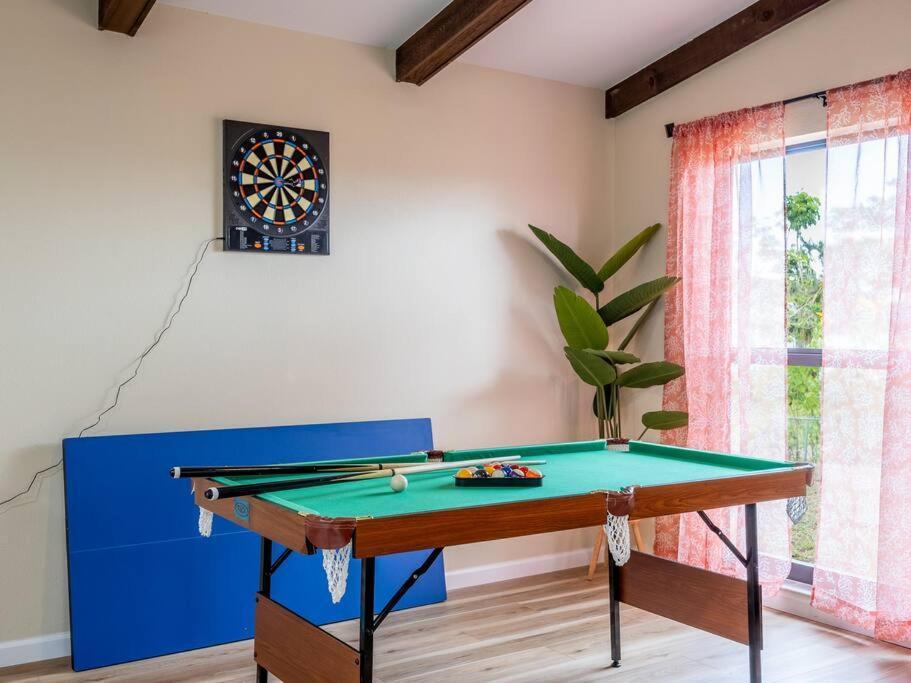 Englewood, Manasota Keys - 2 Bedroom Luxury Villa, Pool, Game Room, 6 Min To Beaches Next To Canal Villa